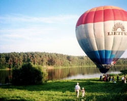 Pigiausi ir linksmiausi skrydžiai oro balionu